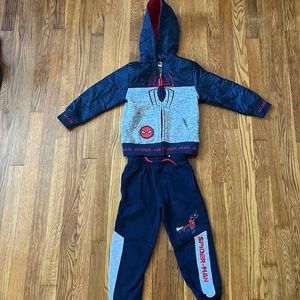 Spider-Man matching pants and sweat shirt set. Size 5t. Never worn.